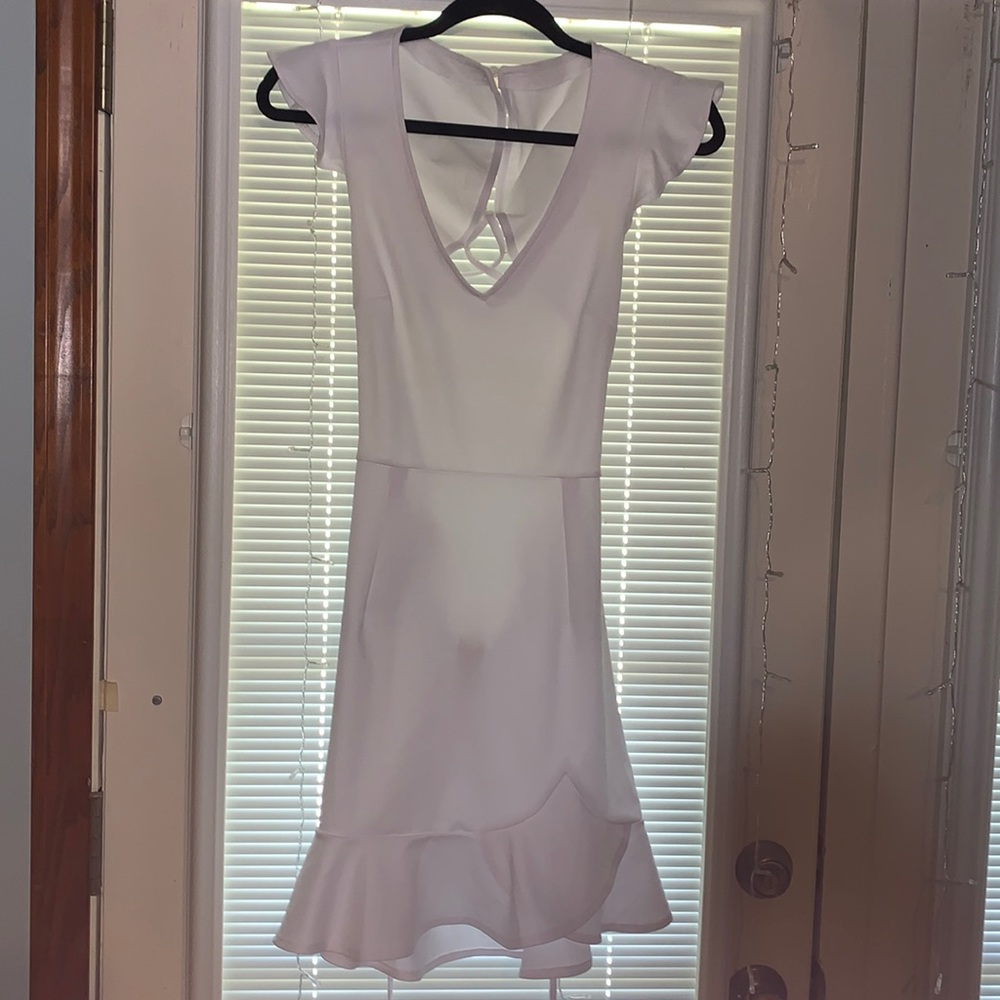 women’s white dress